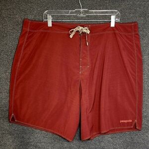 Patagonia Men's Light and Variable Board Shorts mens size 40 Rust